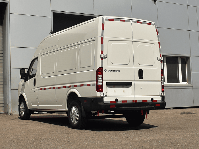 DongFeng K33-561
